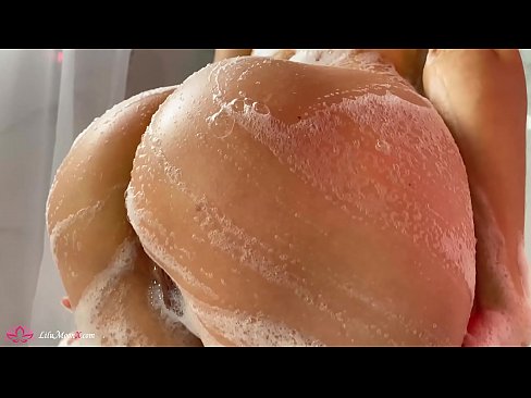 ❤️ Brineta masturbira macu vibratorom do intenzivnog orgazma pod tušem ❤❌ Seks video kod nas ☑