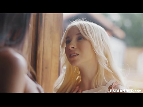 ❤️ Djevojka dolazi kući nekoliko mjeseci kasnije i na kraju jede mačkicu svoje maćehe ❤❌ Seks video kod nas ☑